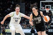 Storm forward Breanna Stewart, right, drove past Lynx forward Jessica Shepard when the two teams met in May.