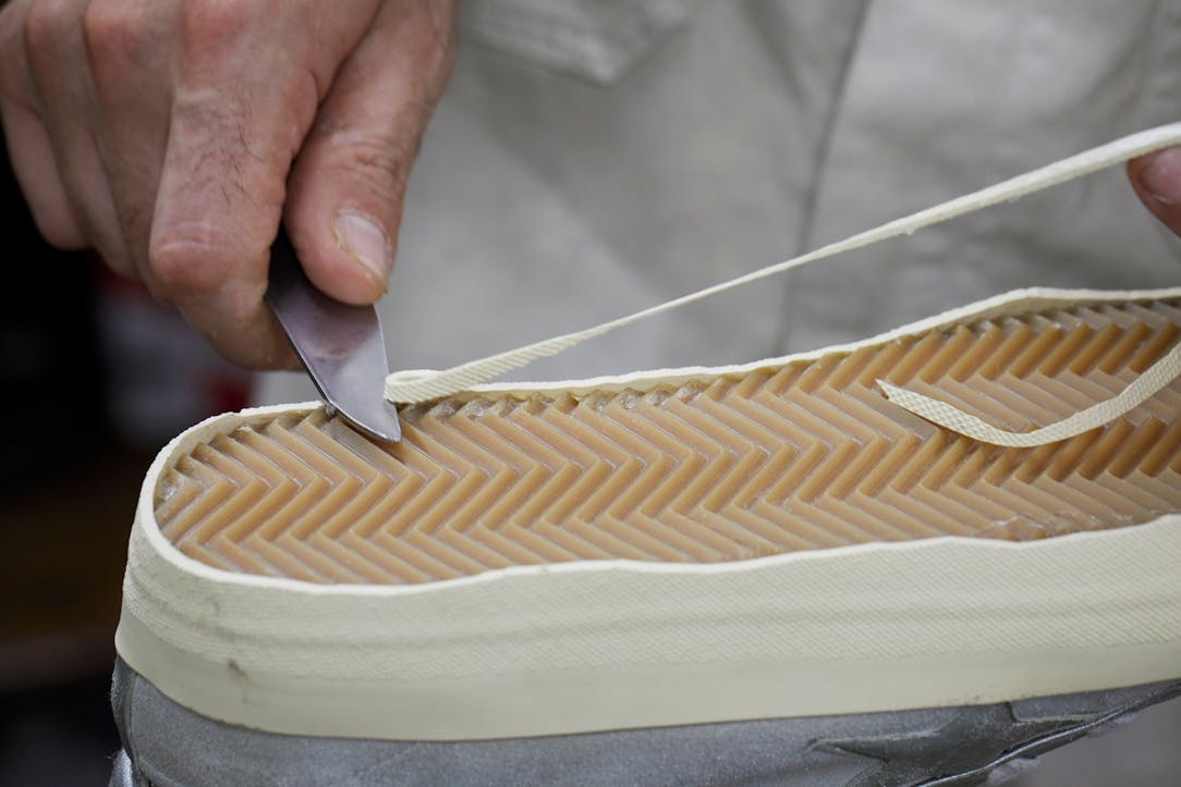 Robots can't lace shoes, so sneaker production can't be fully automated  just yet