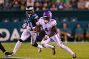 Vikings running back Dalvin Cook had only six carries for 17 yards against the Philadelphia Eagles o Monday night. Not enough, Vikings coach Kevin O�