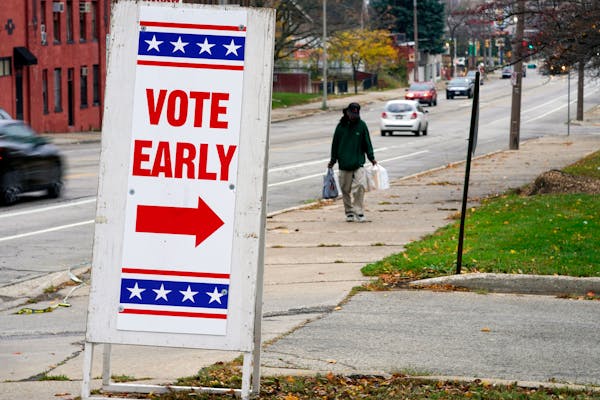 Wisconsin starts early in-person voting amid lawsuits