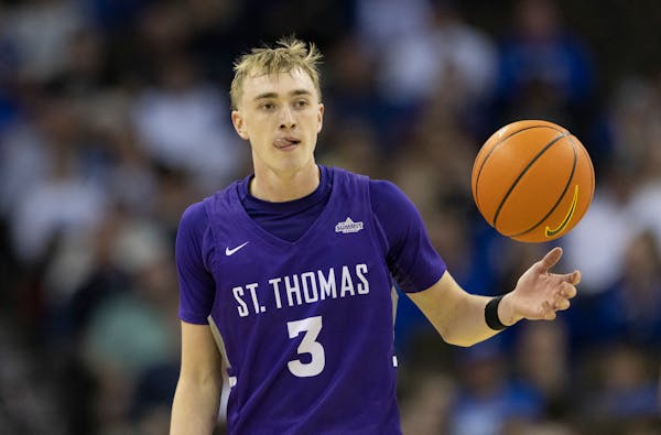 The dynamic play of St. Thomas freshman Andrew Rohde is one reason the Tommies are drawing good crowds.