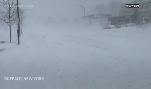 Buffalo, N.Y., paralyzed by winter snow storm