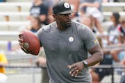 Brian Flores, the former Dolphins head coach, served as associate head coach and linebackers coach for the Steelers this season. 