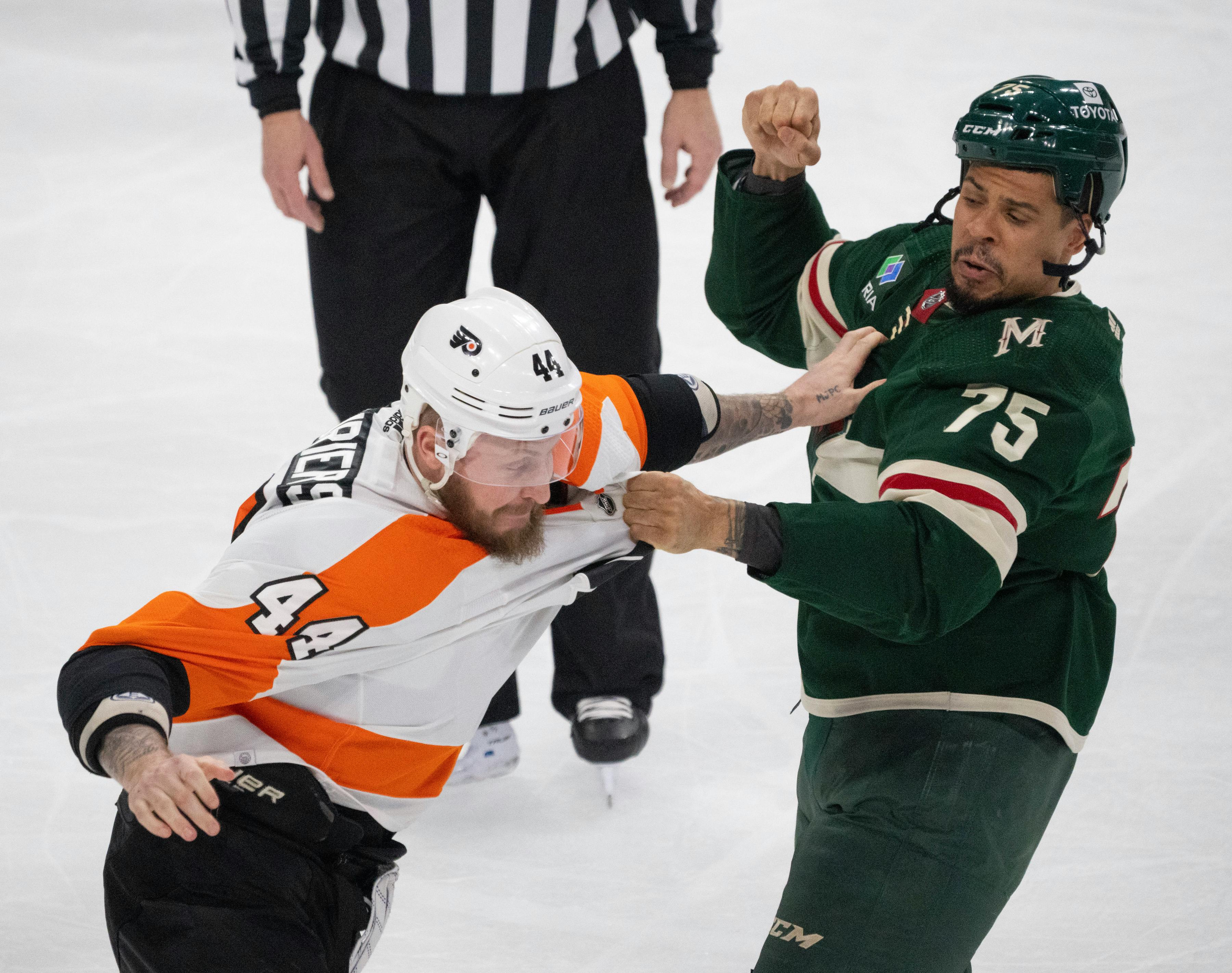 Wild knocks off Flyers 3-2 on night of fights, ends three-game losing streak