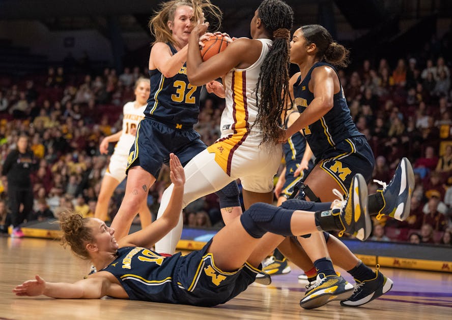 Gophers pummeled by 36 points, lose to Michigan with fewest points since 2010 - Star Tribune