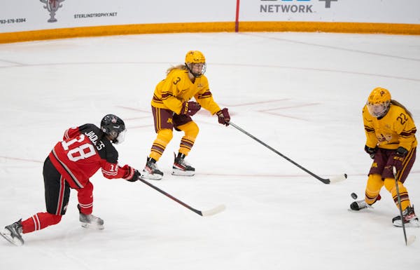 Major matchup: No. 3 Gophers prepare to host No. 1 Ohio State