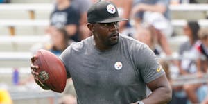 Brian Flores spent last season with the Steelers as senior defensive assistant and linebackers coach.