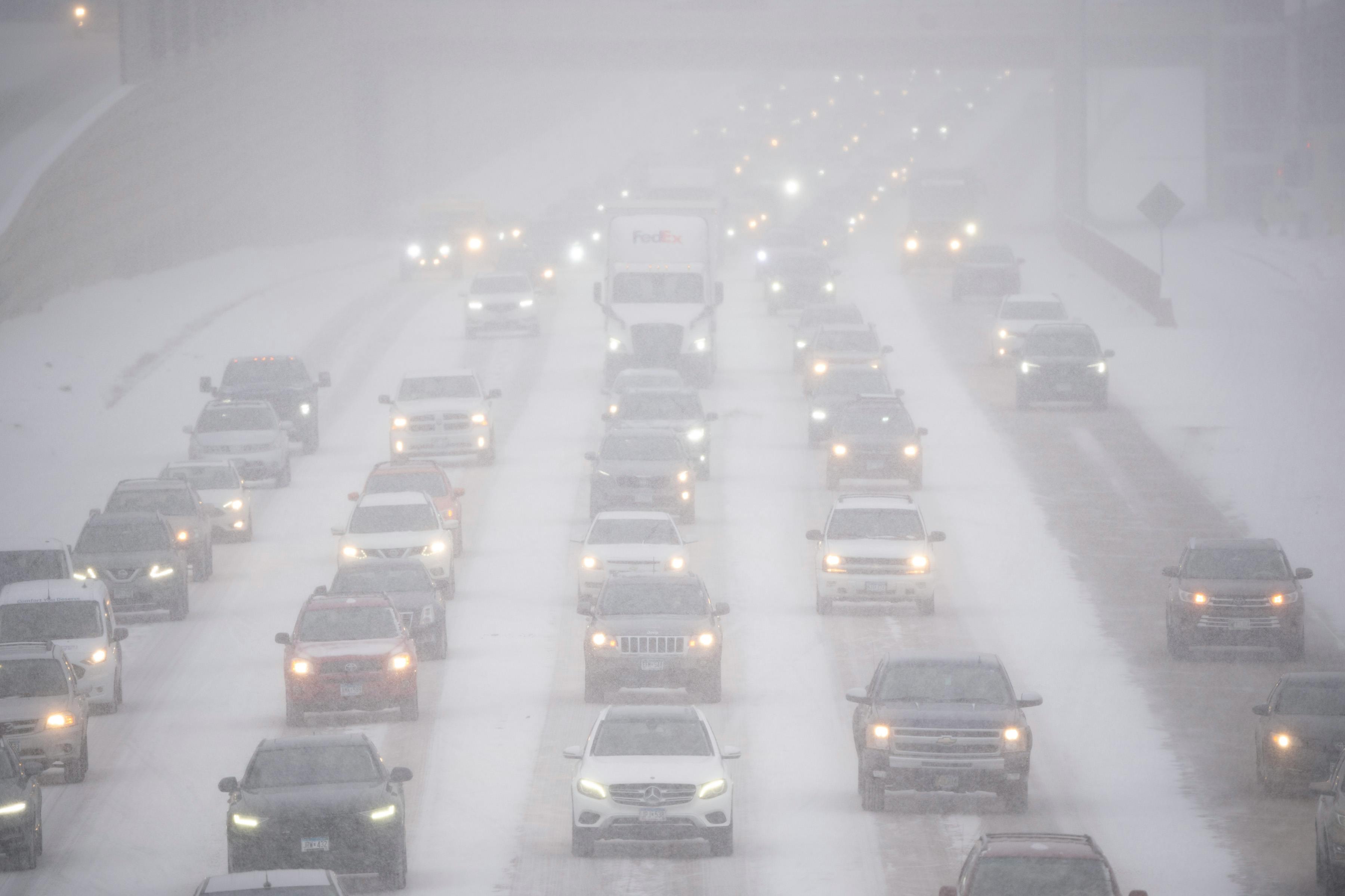 Twin Cities metro braces for 'extreme' snowstorm