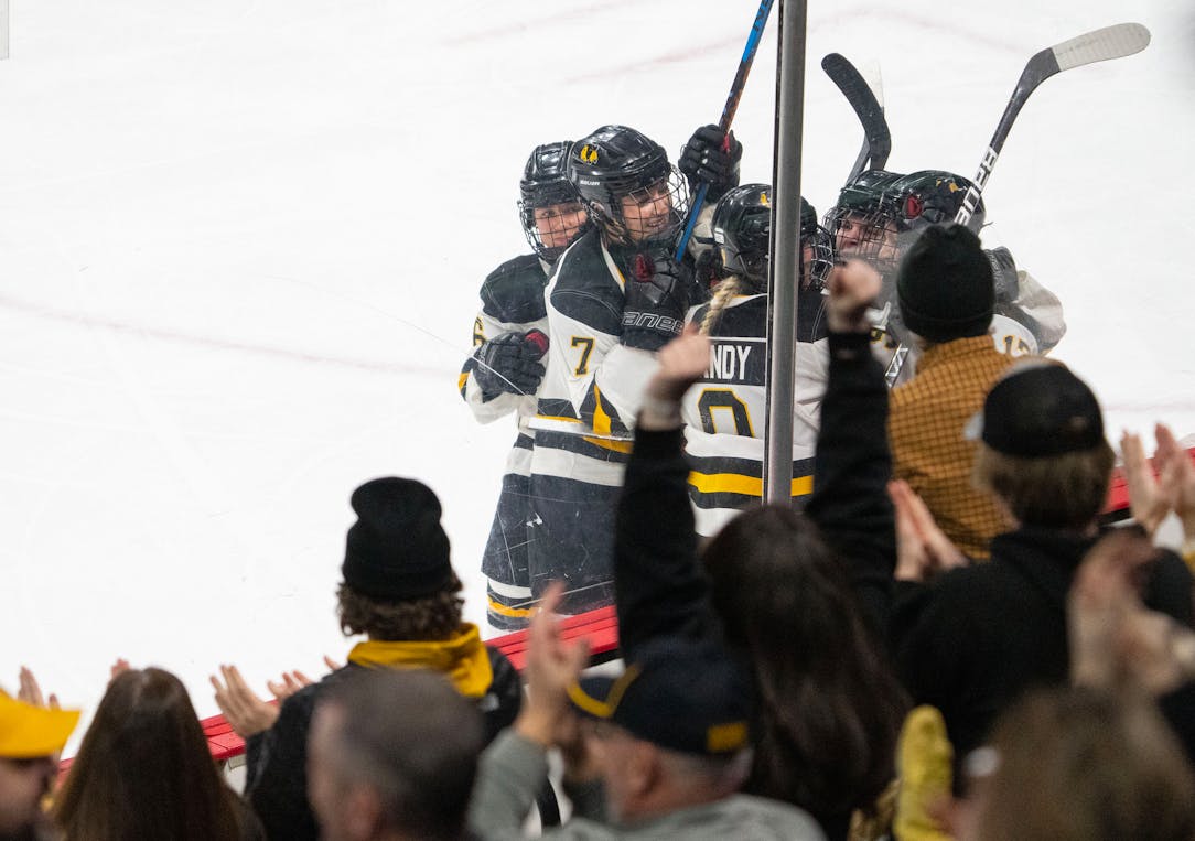 Warroad heads back to title game, setting up a coaches' battle with Orono -  The Rink Live