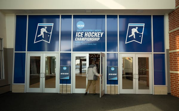 Hockey fans swarm Fargo for Minnesota-heavy NCAA tournament