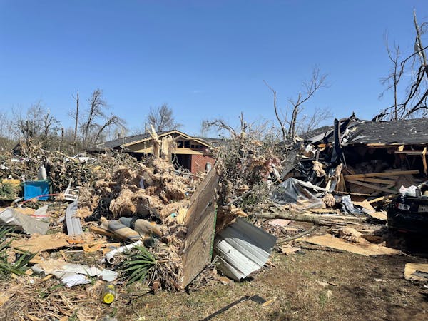 Tornadoes rip through Mississippi, killing dozens