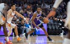 All-Star guard De’Aaron Fox leads Sacramento with 25.3 points per game.