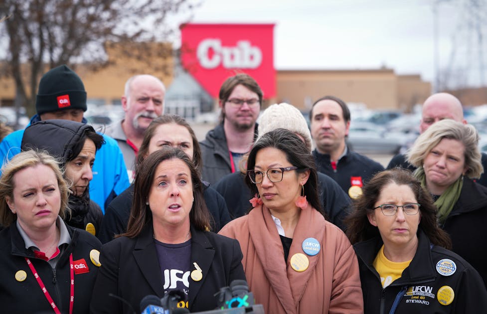 Photo of Cub-Mitarbeiter werden am Freitag und Samstag in 33 Geschäften im Gebiet von Twin Cities streiken