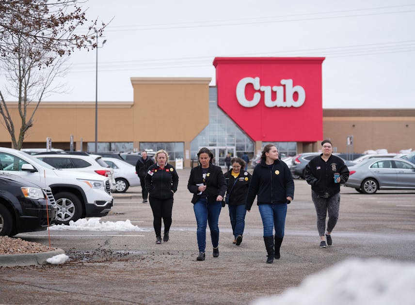 De staking werd afgewend toen de medewerkers van Twin Cities Cub Foods een nieuw contract binnenhaalden