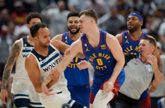 Murray leads Nuggets past Wolves 109-80 in NBA playoffs