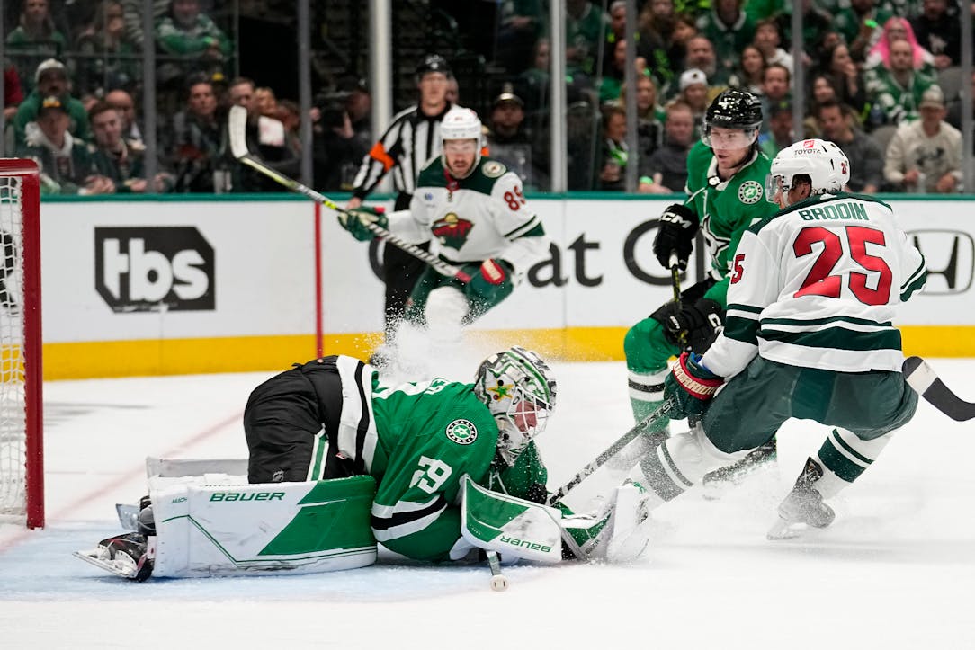 Wild shut down by Stars 4-0 in Game 5; Marcus Foligno ejected for