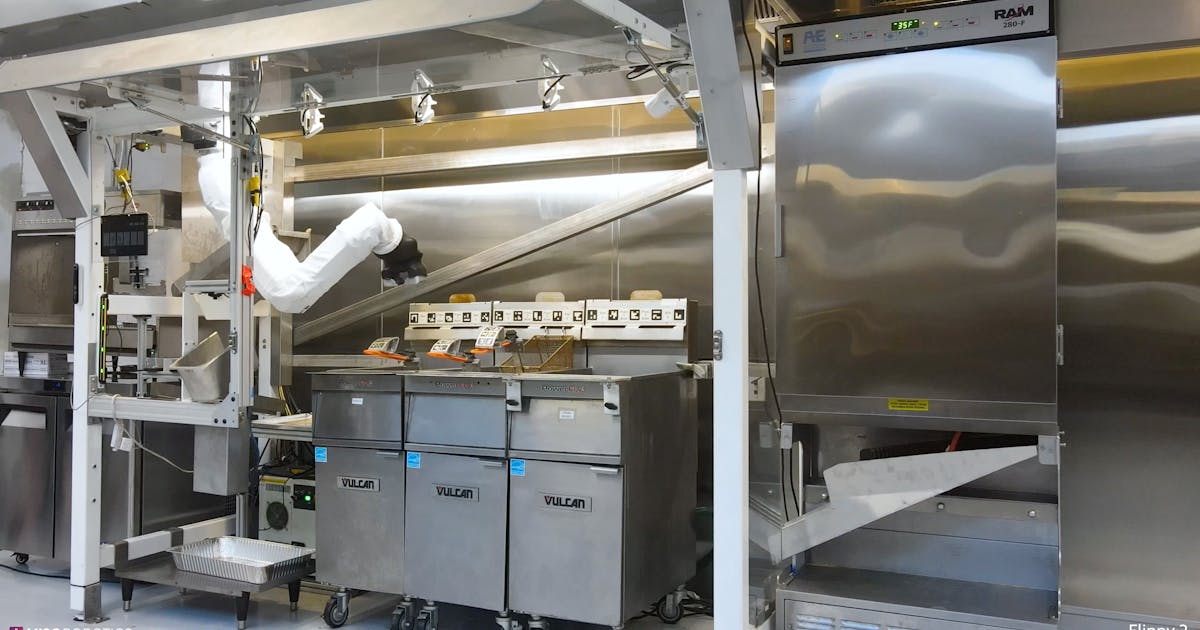 With fast-food labor crunch, Ecolab invests in firm that makes restaurant robots