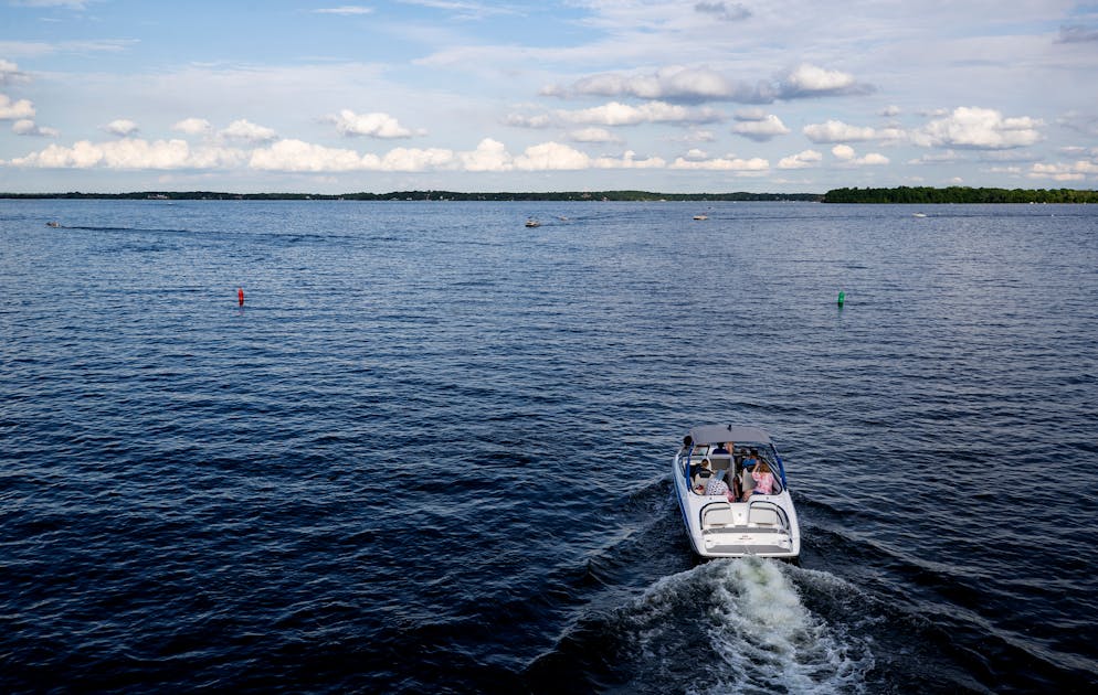 Yuen: With a new pontoon boat, I’m embracing a Minnesota Dream