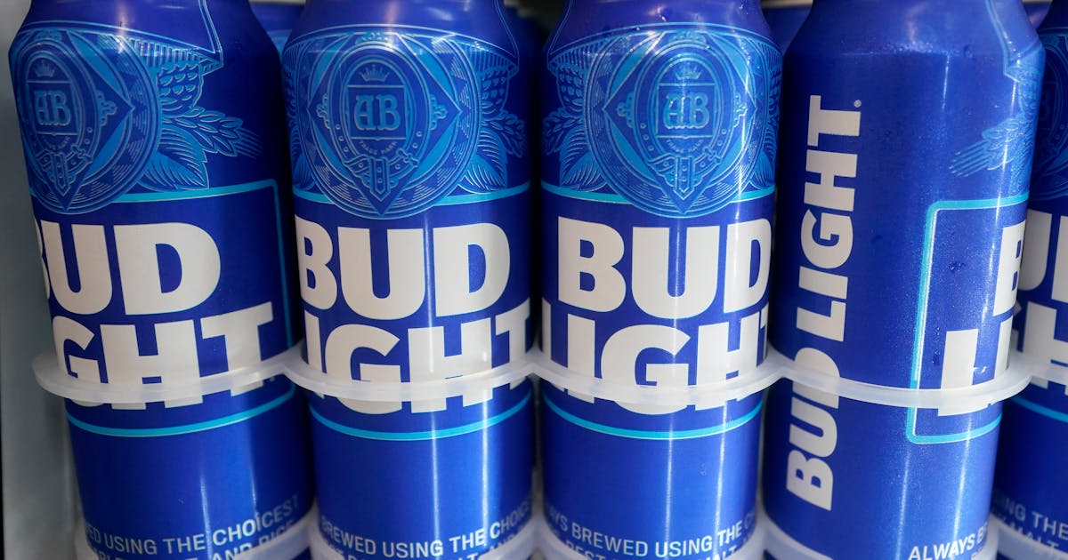 Downtown Minneapolis gay bar drops Anheuser-Busch products