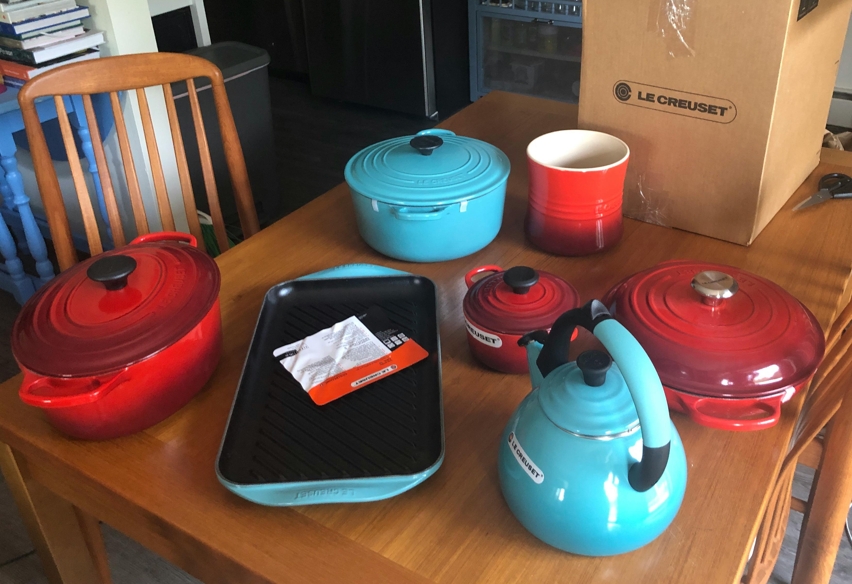 Le Creuset - A favorite from our factory to your table: This Signature  Square Roaster with Lid is part of our Factory to Table Clearance Sale!  Shop FTT Online:  Store Locations (