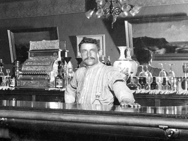 The interior of Fred Ambs’ Moorhead saloon, photographed around 1905.