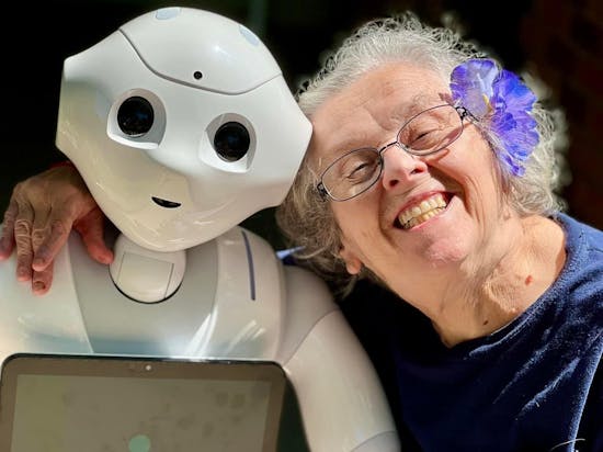 Robots and smart technology are on the rise at Minnesota's communities for  older adults, robot 