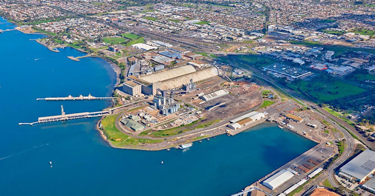 CHS joint venture building large grain terminal in Australia